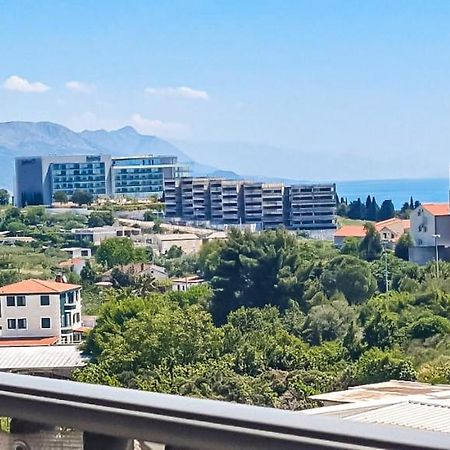 Apartment Azure *Close To The Beach Спліт Екстер'єр фото